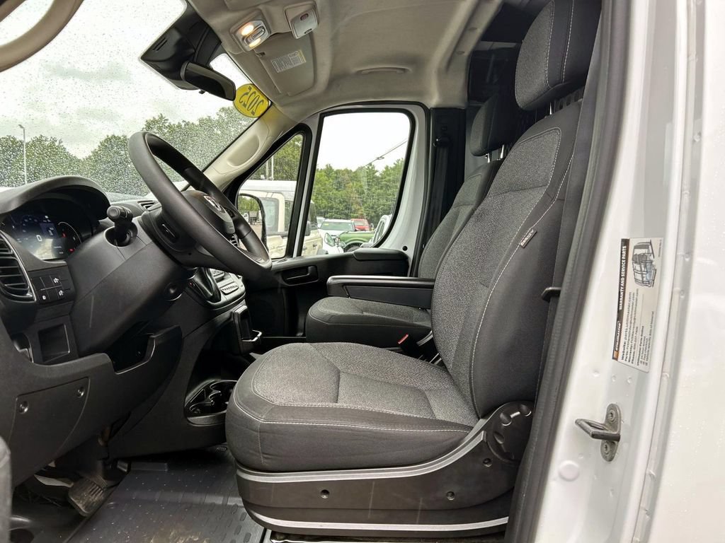 Used 2025 RAM ProMaster 2500 w/ U-Haul Equipment Group FWD image 13