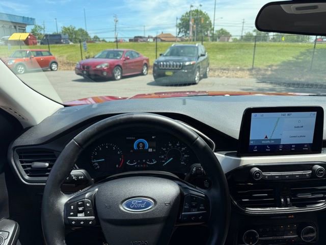 Used 2022 Ford Escape SE w/ Convenience Package FWD image 13