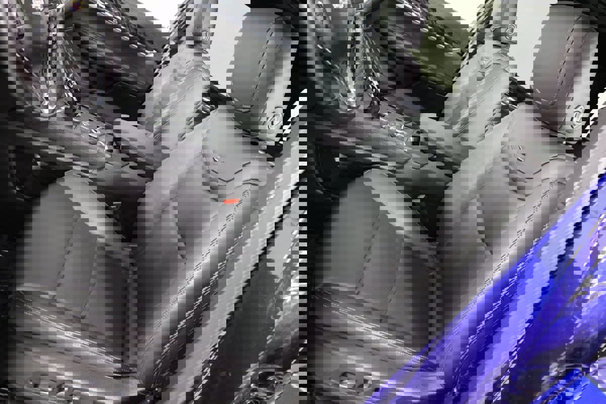 Used 2025 Cadillac XT6 Premium Luxury image 9