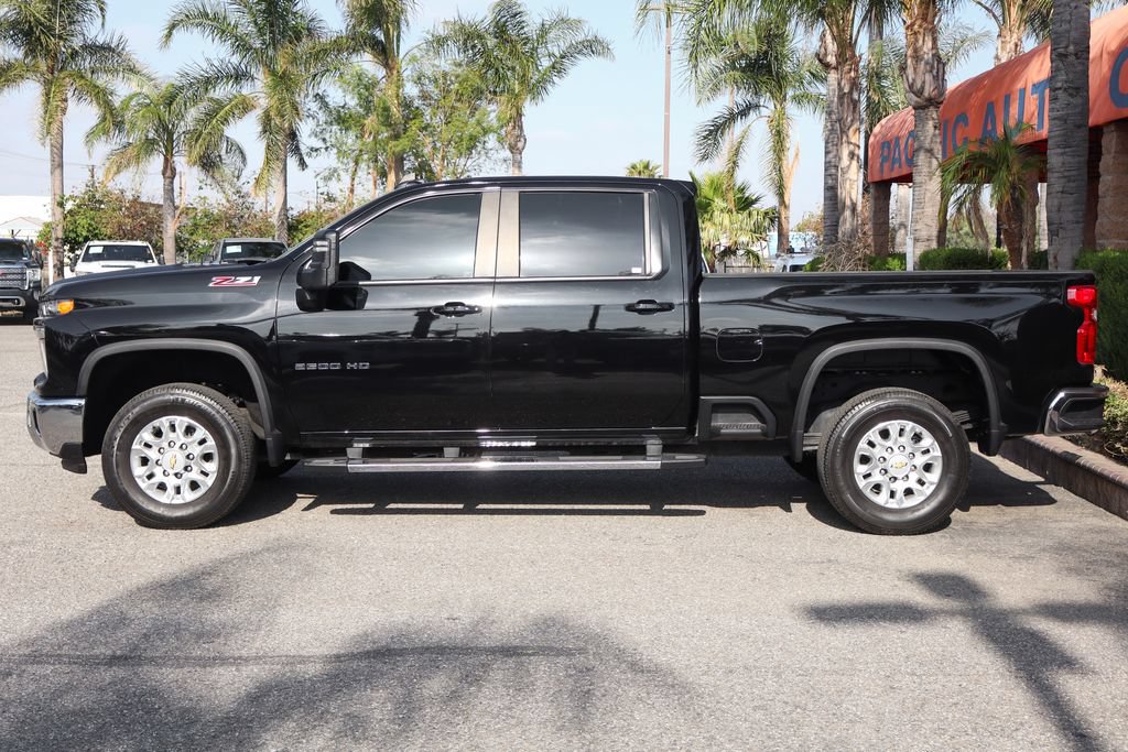 Used 2024 Chevrolet Silverado 2500 LT w/ Convenience Package AWD/4WD image 5