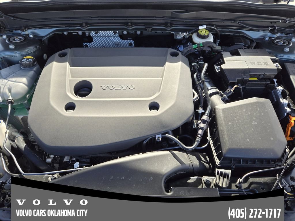 Certified 2026 Volvo XC40 B5 Plus w/ Climate Package image 30