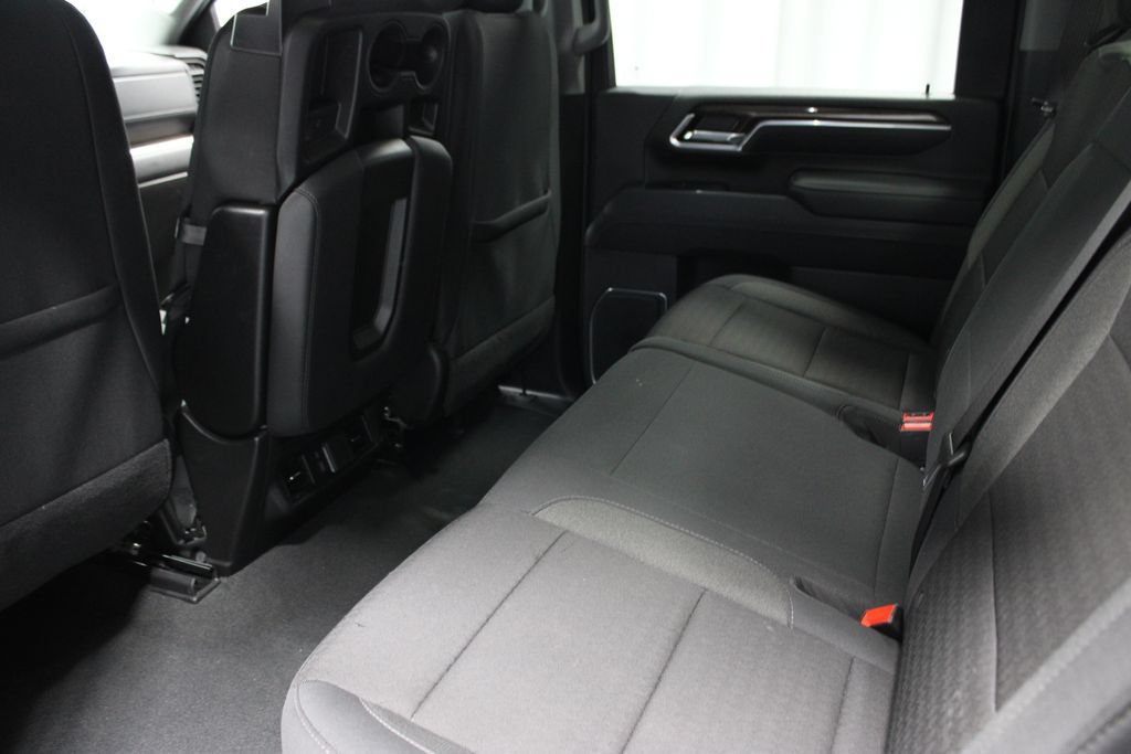 Used 2025 Chevrolet Silverado 2500 LT w/ Safety Package AWD/4WD image 20