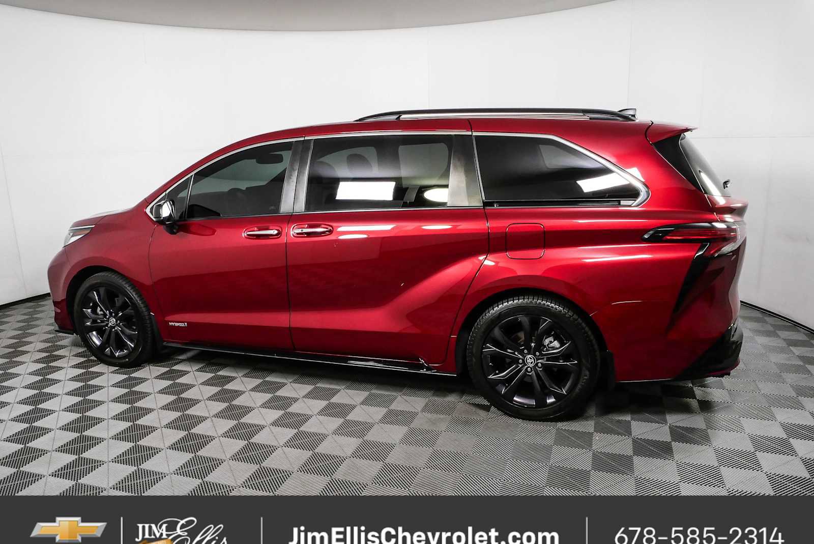 Used 2021 Toyota Sienna XSE w/ XSE Plus Package FWD image 30