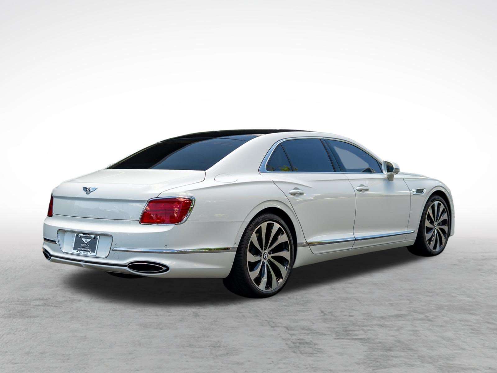 Used 2026 Bentley Flying Spur Plug-In Hybrid AWD/4WD image 11