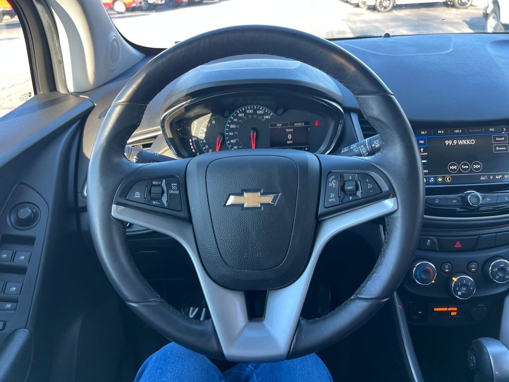 Used 2018 Chevrolet Trax LT w/ LT Convenience Package image 13