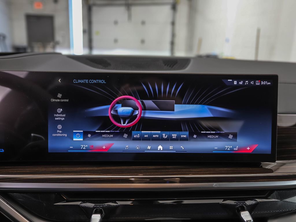 New 2026 BMW X5 xDrive50e w/ Executive Package image 18