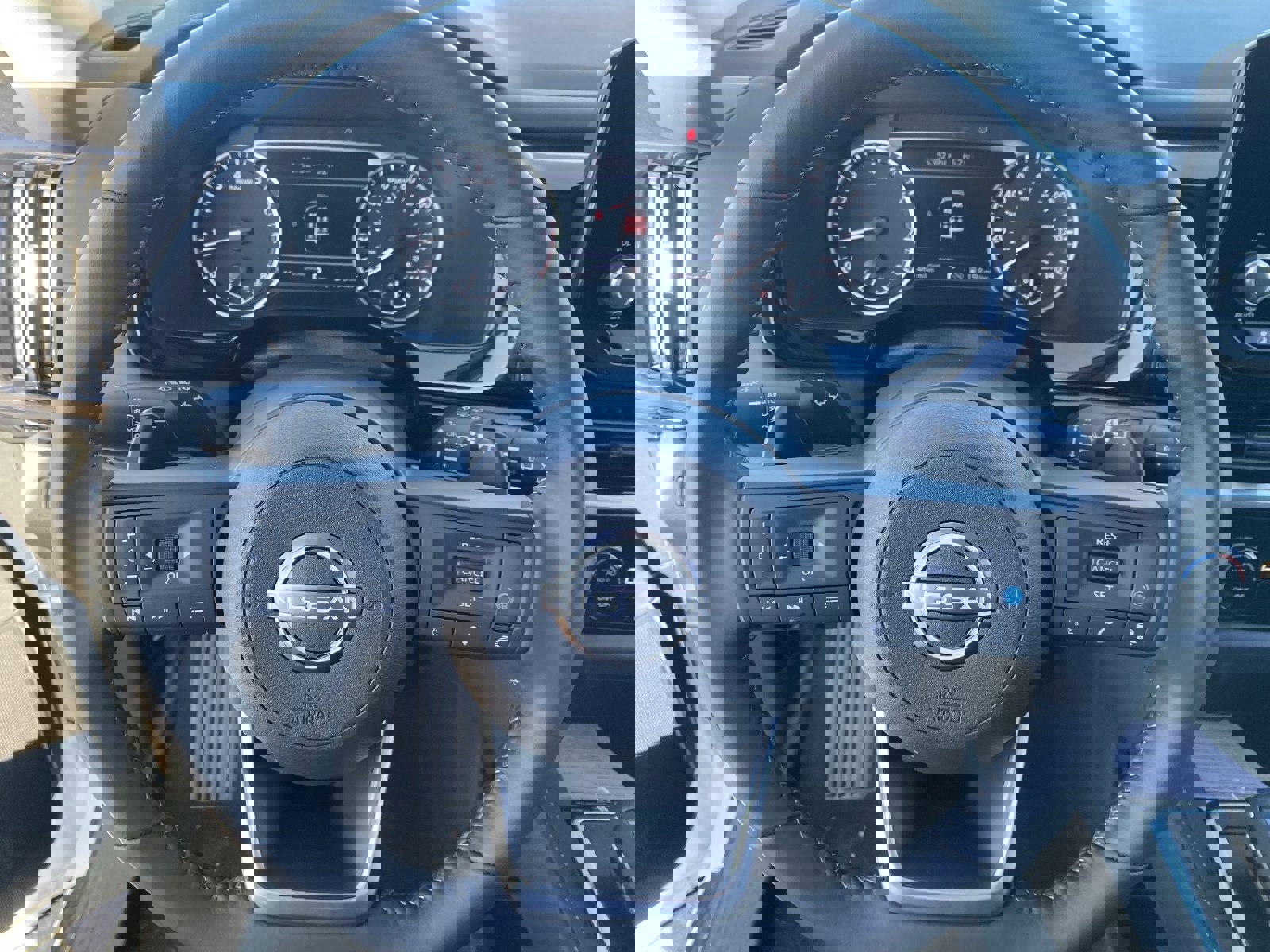 New 2025 Nissan Pathfinder SV image 24