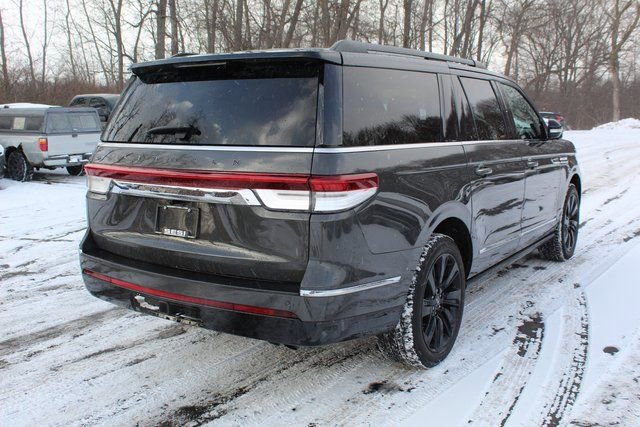 Used 2023 Lincoln Navigator L Black Label image 3