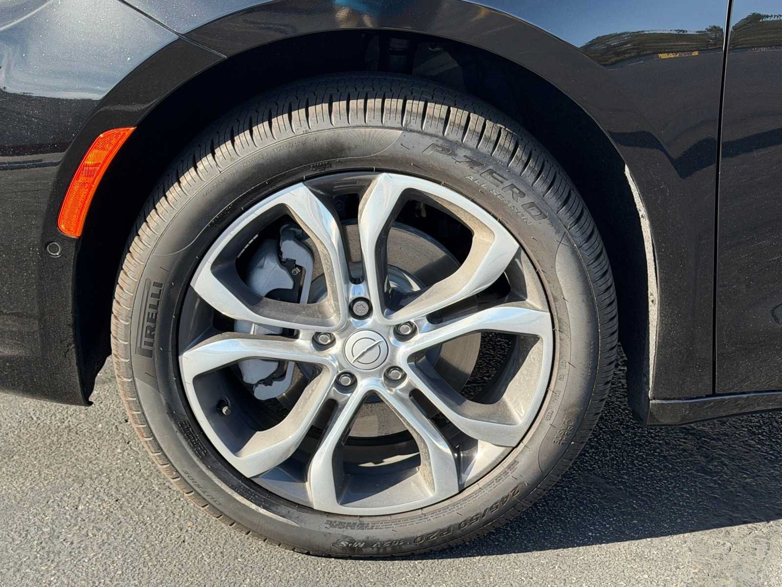 New 2026 Chrysler Pacifica Pinnacle AWD/4WD image 35