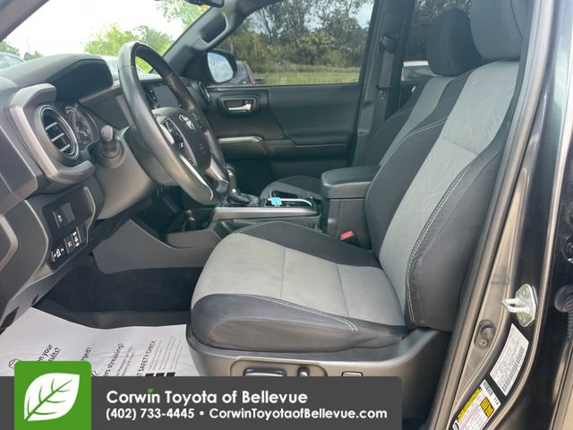 Used 2021 Toyota Tacoma TRD Sport w/ Blackout Package (TMS) AWD/4WD image 31