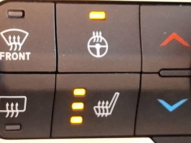 Used 2024 Jeep Wrangler Sport S image 24