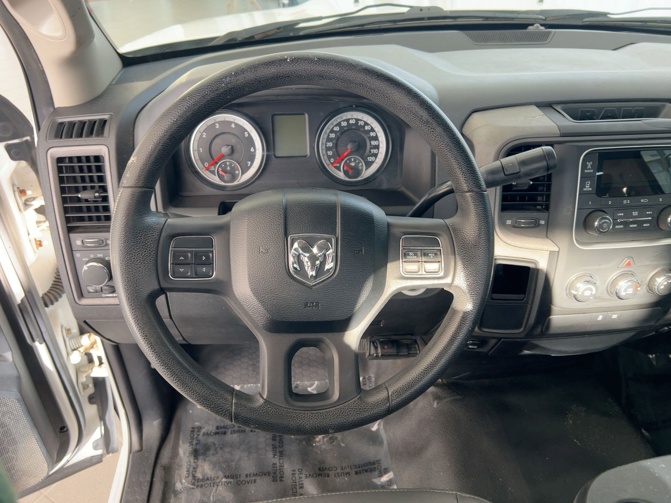 Used 2014 RAM 1500 Tradesman w/ Exterior Appearance Group image 18