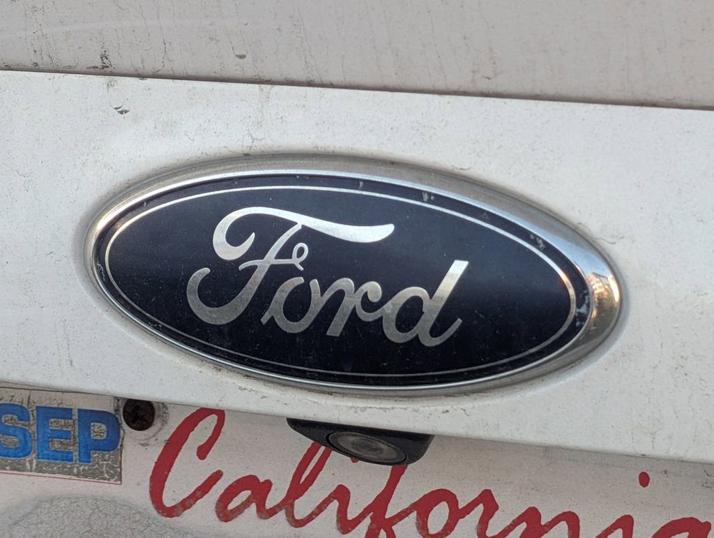 Used 2014 Ford Escape SE FWD image 2