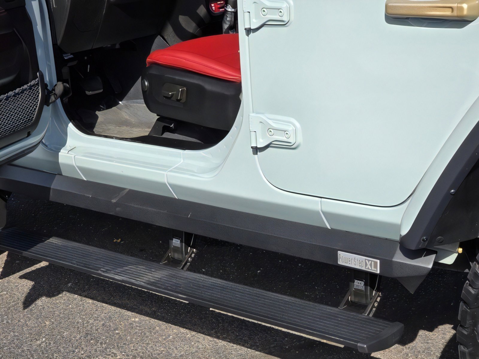 Used 2024 Jeep Wrangler Unlimited Rubicon 392 image 34