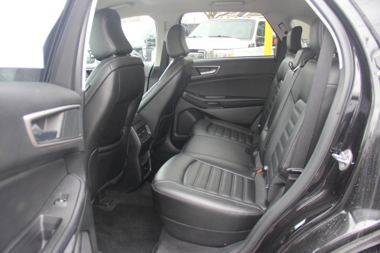 Certified 2024 Ford Edge SEL image 13