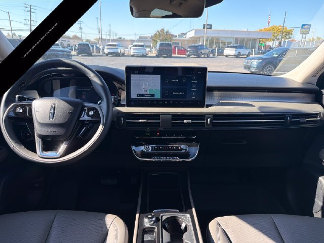 Used 2024 Lincoln Corsair AWD w/ Equipment Group 101A image 15