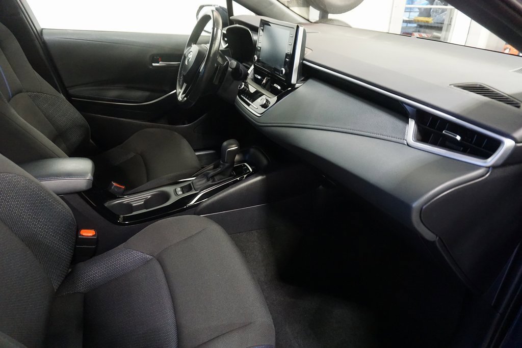 Certified 2022 Toyota Corolla SE w/ SE Premium Package image 24