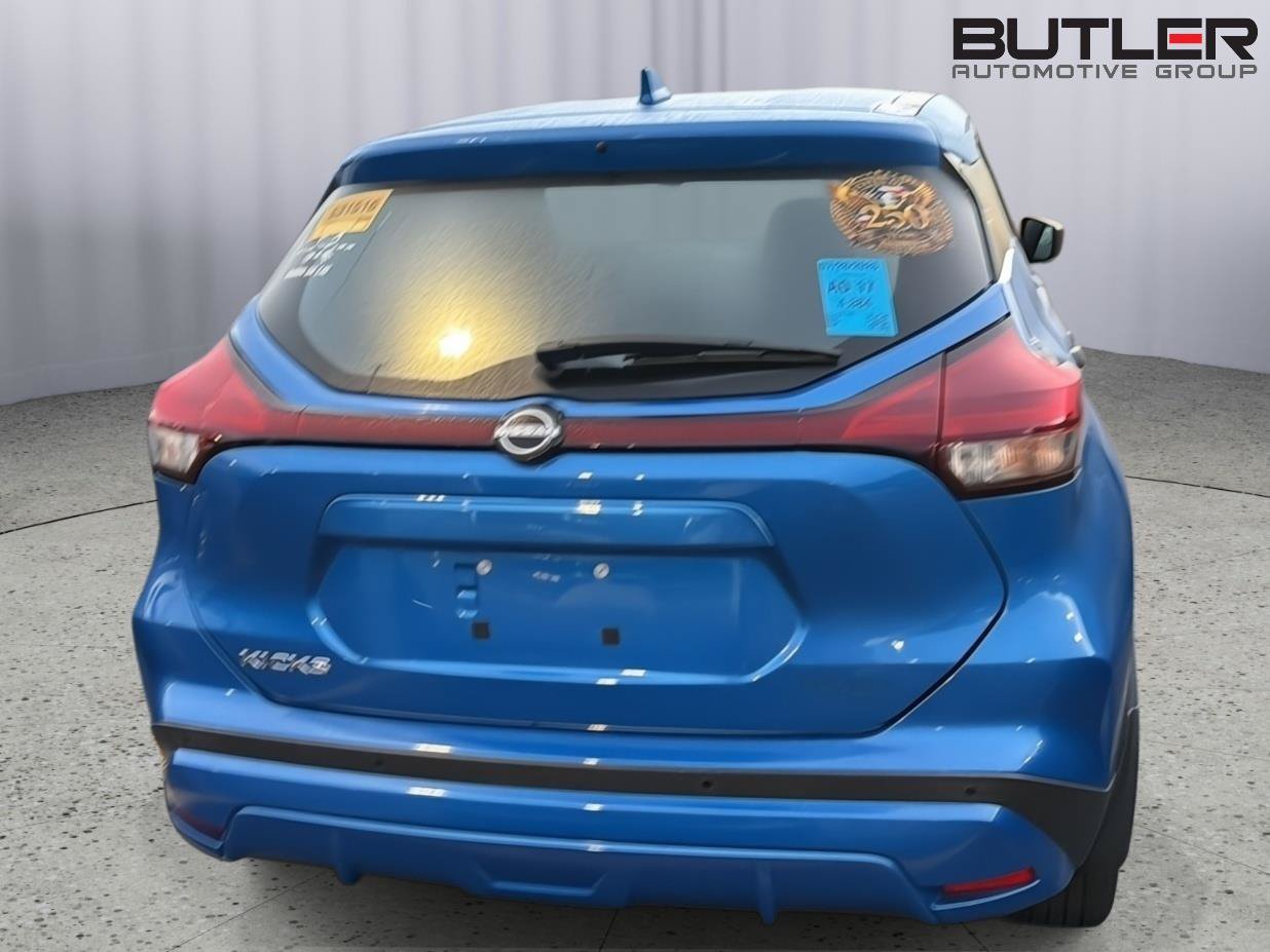 Used 2024 Nissan Kicks S FWD image 9