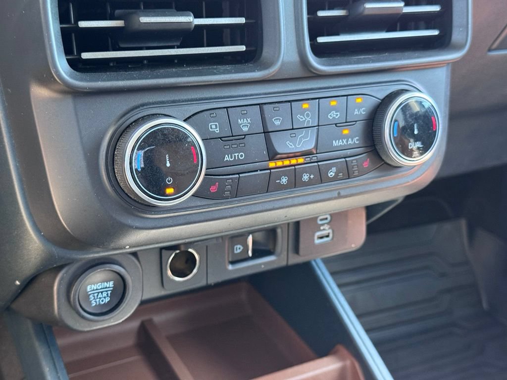Used 2022 Ford Maverick Lariat w/ Lariat Luxury Package FWD image 13