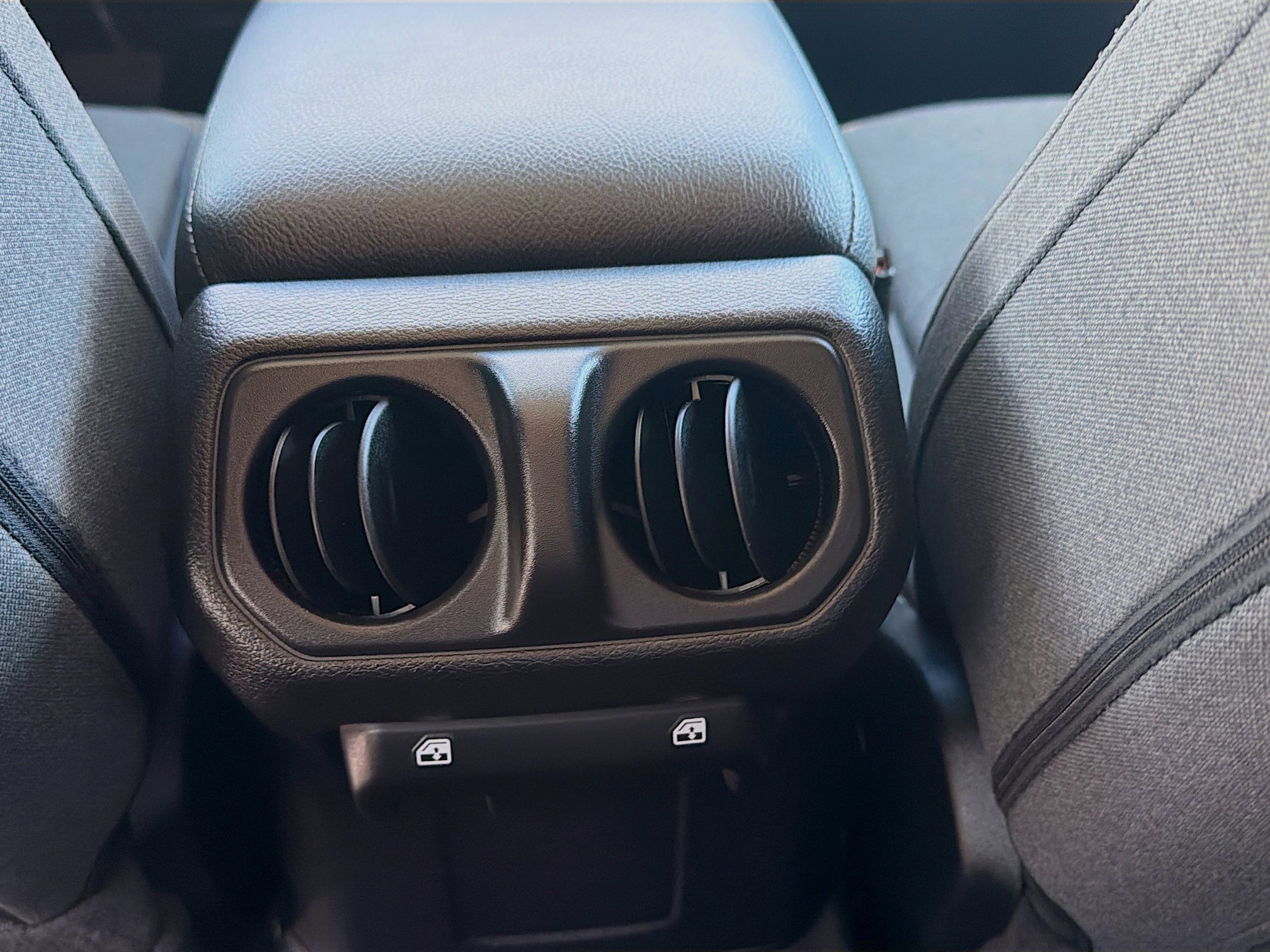 Used 2024 Jeep Gladiator Sport image 20