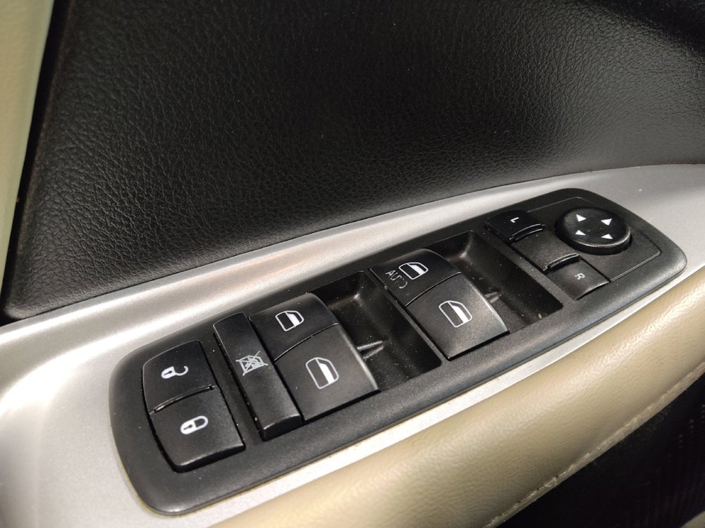 Used 2018 Dodge Journey SE FWD image 27