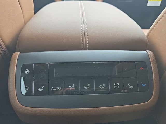 New 2026 Nissan Pathfinder Platinum image 26