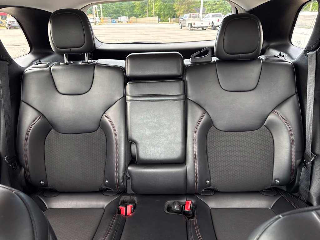 Used 2019 Jeep Cherokee Trailhawk w/ Cold Weather Group AWD/4WD image 35