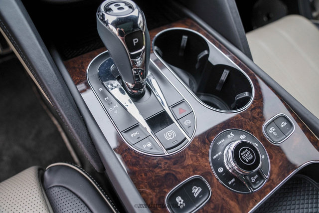 Used 2022 Bentley Bentayga Speed image 65