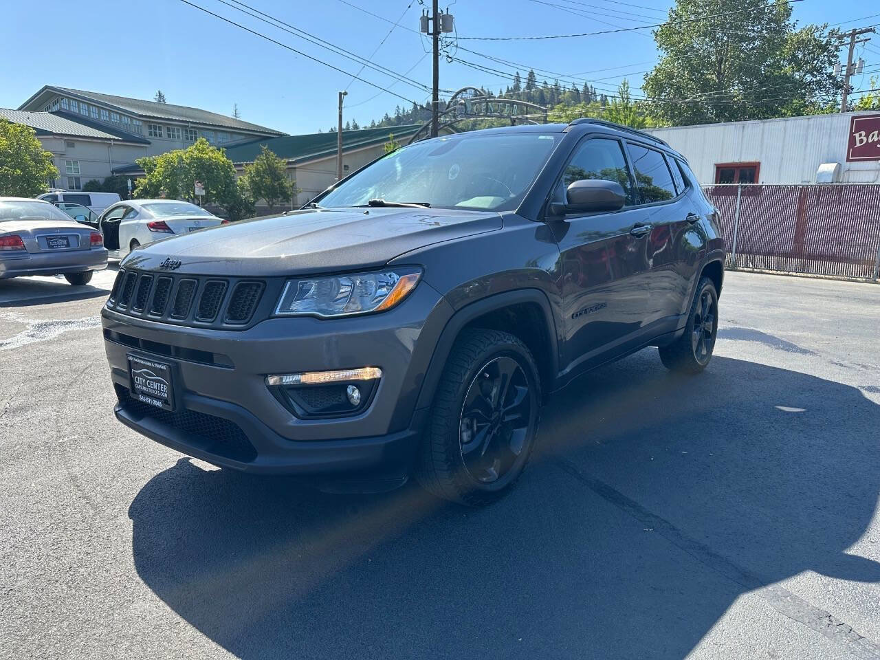 Used 2020 Jeep Compass Latitude image 4