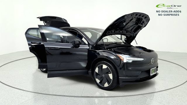 Used 2025 Volvo EX30 Plus w/ Protection Package Premier AWD/4WD image 11