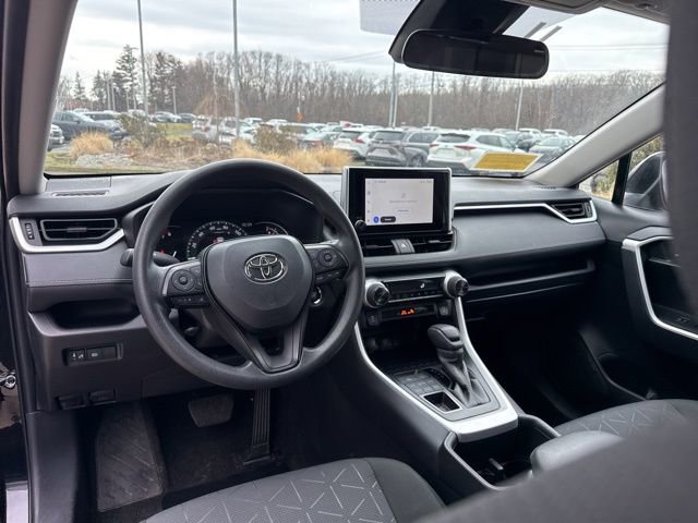 Used 2025 Toyota RAV4 XLE AWD/4WD image 24