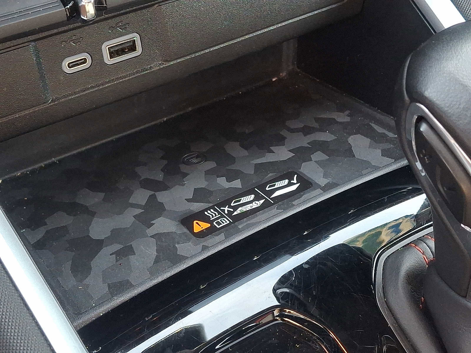 Used 2024 Chevrolet Colorado Z71 w/ Z71 Convenience Package 2 image 25