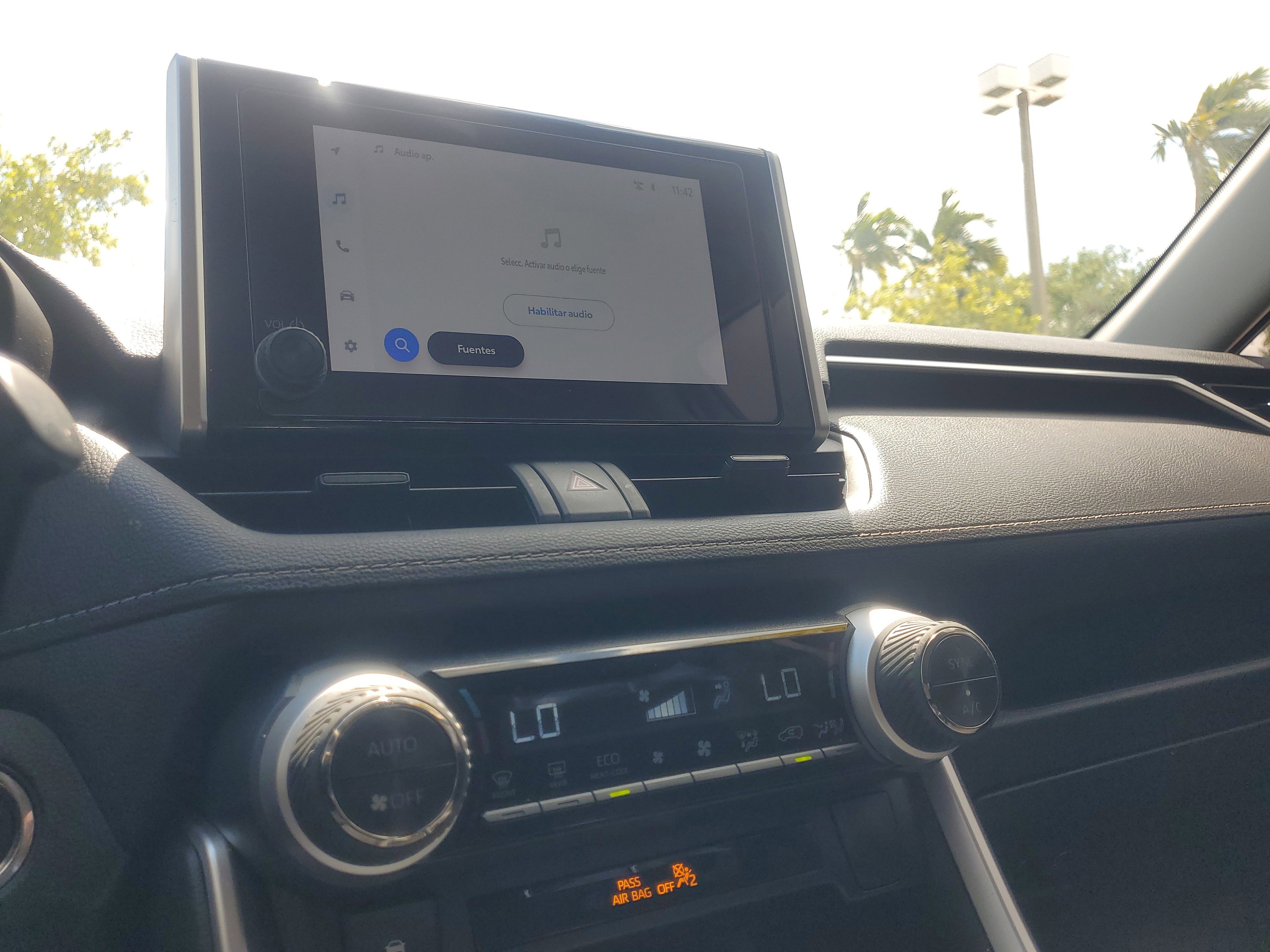 Certified 2025 Toyota RAV4 XLE AWD/4WD image 25