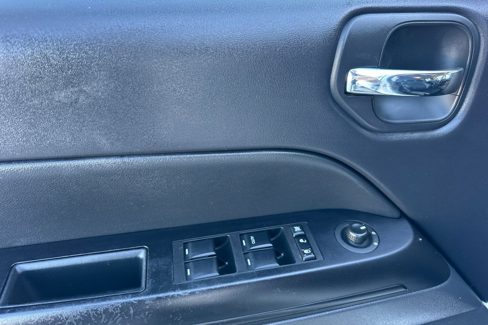 Used 2016 Jeep Patriot High Altitude image 10