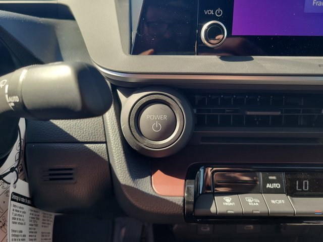 New 2026 Toyota Prius Plug-In Hybrid image 18