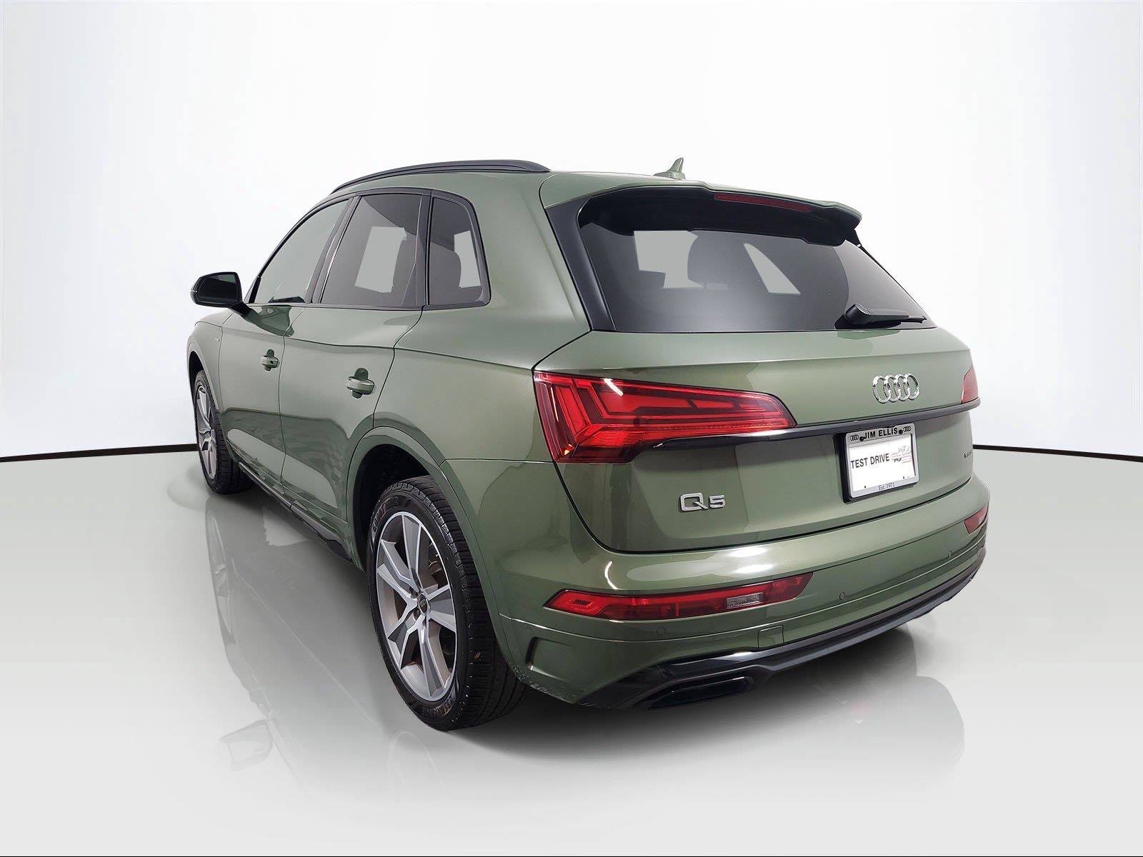 Used 2025 Audi Q5 2.0T Premium AWD/4WD image 4