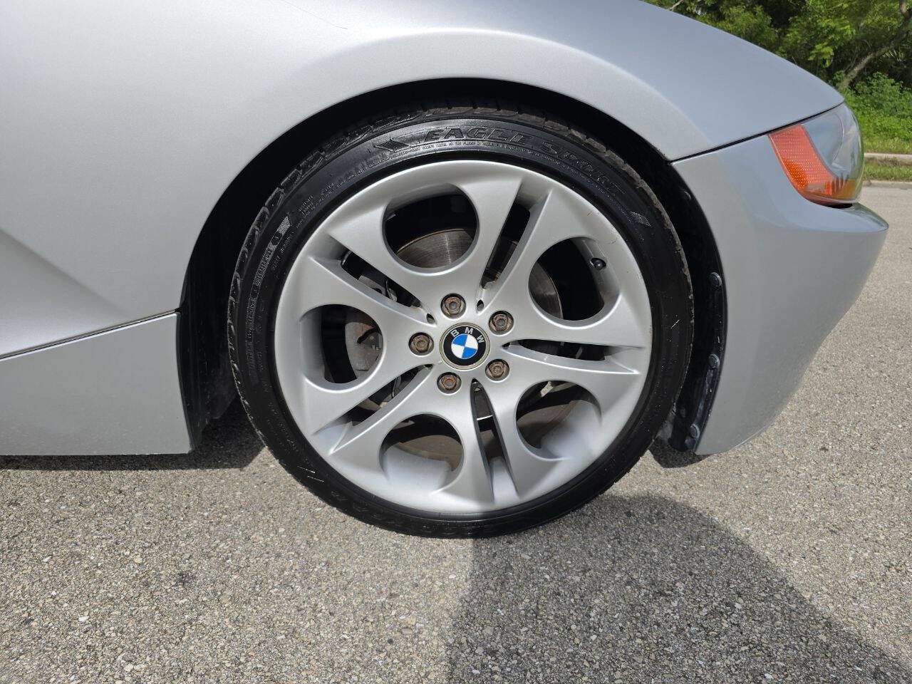 Used 2003 BMW Z4 3.0i image 14