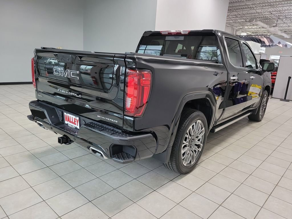 Used 2025 GMC Sierra 1500 Denali Ultimate AWD/4WD image 11