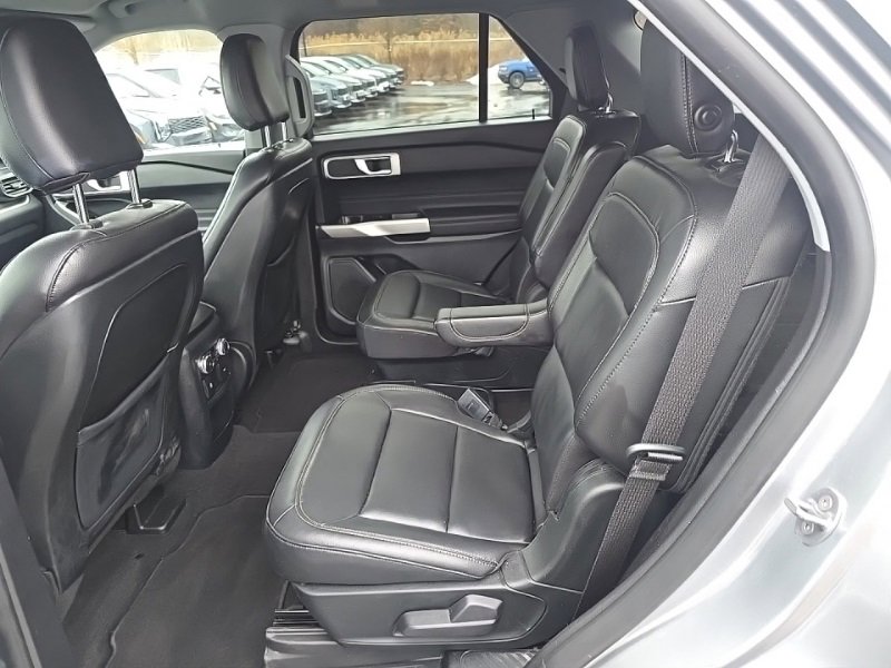 Used 2020 Ford Explorer XLT w/ Equipment Group 202A image 26