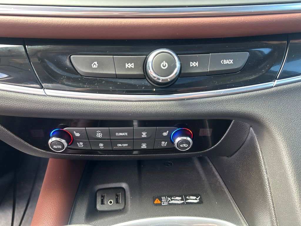 Used 2018 Buick Enclave Avenir w/ Trailering Package AWD/4WD image 27
