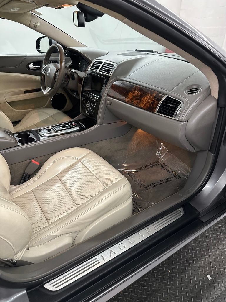 Used 2012 Jaguar XK Convertible RWD image 31