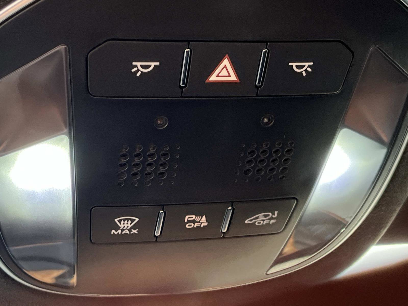 Used 2022 Maserati MC20 Coupe image 25