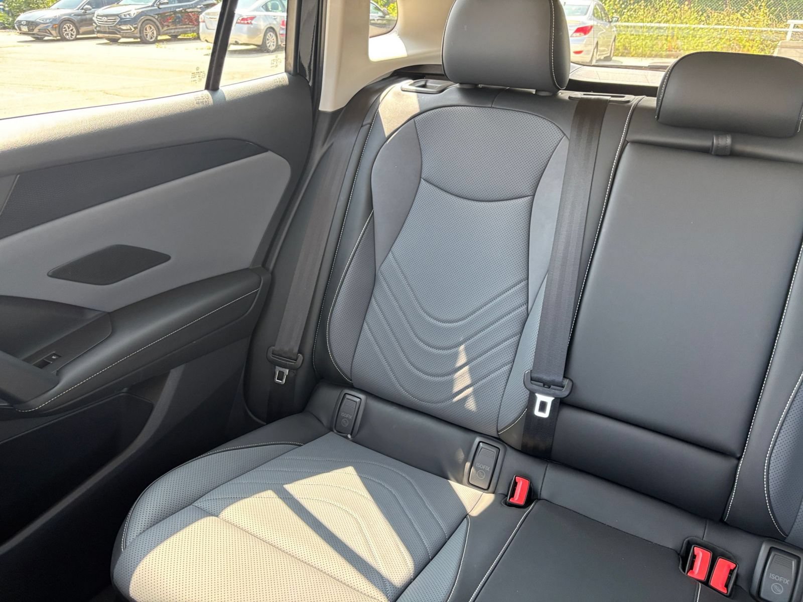 Used 2026 Volkswagen Tiguan SE AWD/4WD image 39