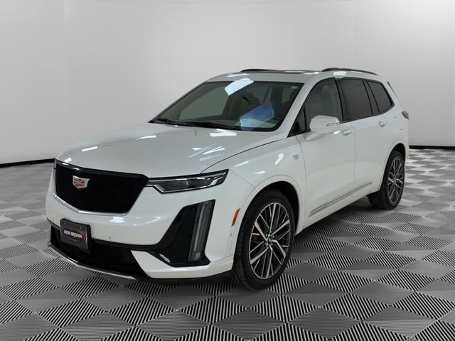 Used 2025 Cadillac XT6 Sport w/ Platinum Package image 7