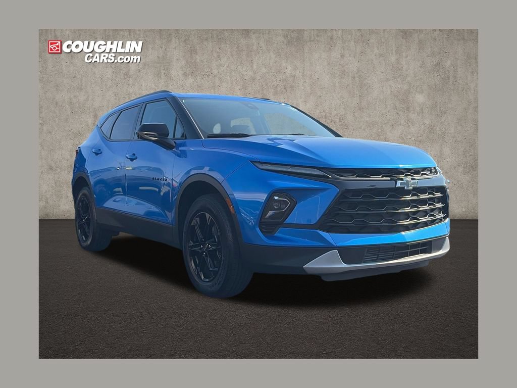 Used 2024 Chevrolet Blazer LT w/ Convenience Package FWD image 1