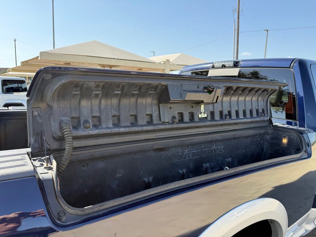 Used 2014 RAM 2500 Laramie RWD image 12