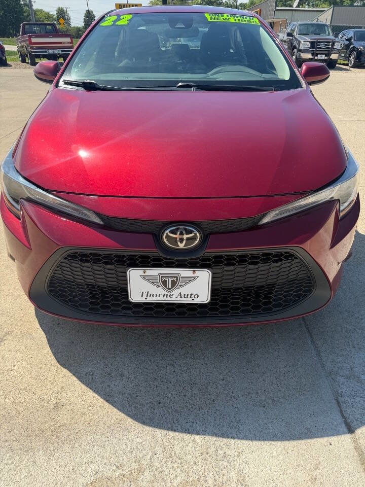 Used 2022 Toyota Corolla LE w/ Carpet Mat Package (TMS) FWD image 9