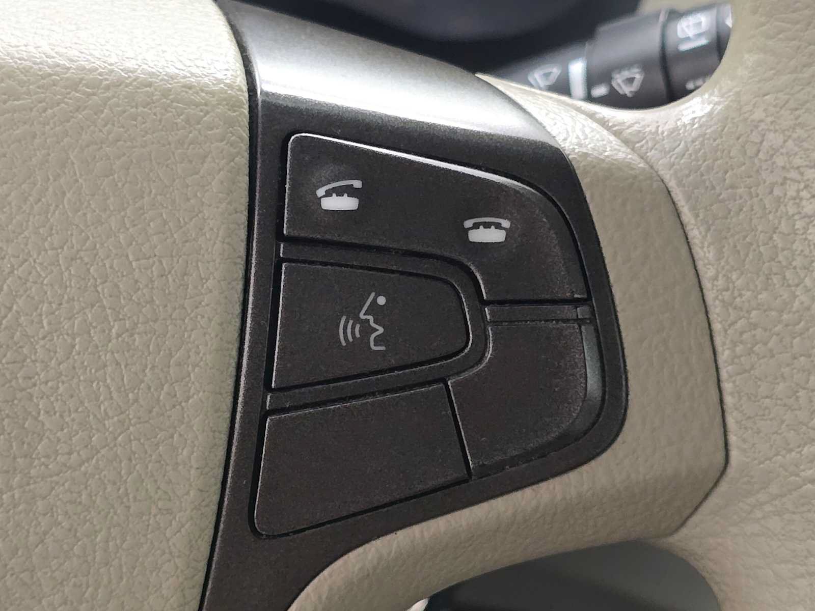Used 2011 Toyota Sienna LE w/ Towing Pkg AWD/4WD image 19