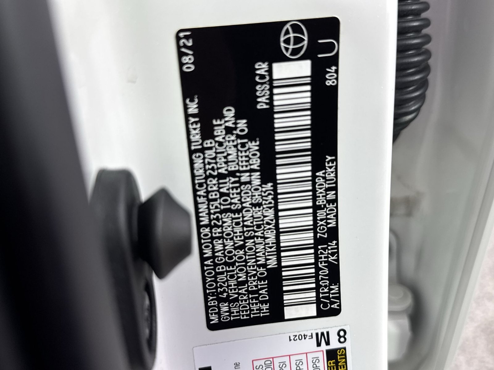 Used 2021 Toyota C-HR LE FWD image 41