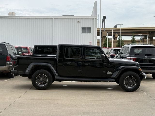 Used 2022 Jeep Gladiator Overland w/ Popular Equipment Package AWD/4WD image 3